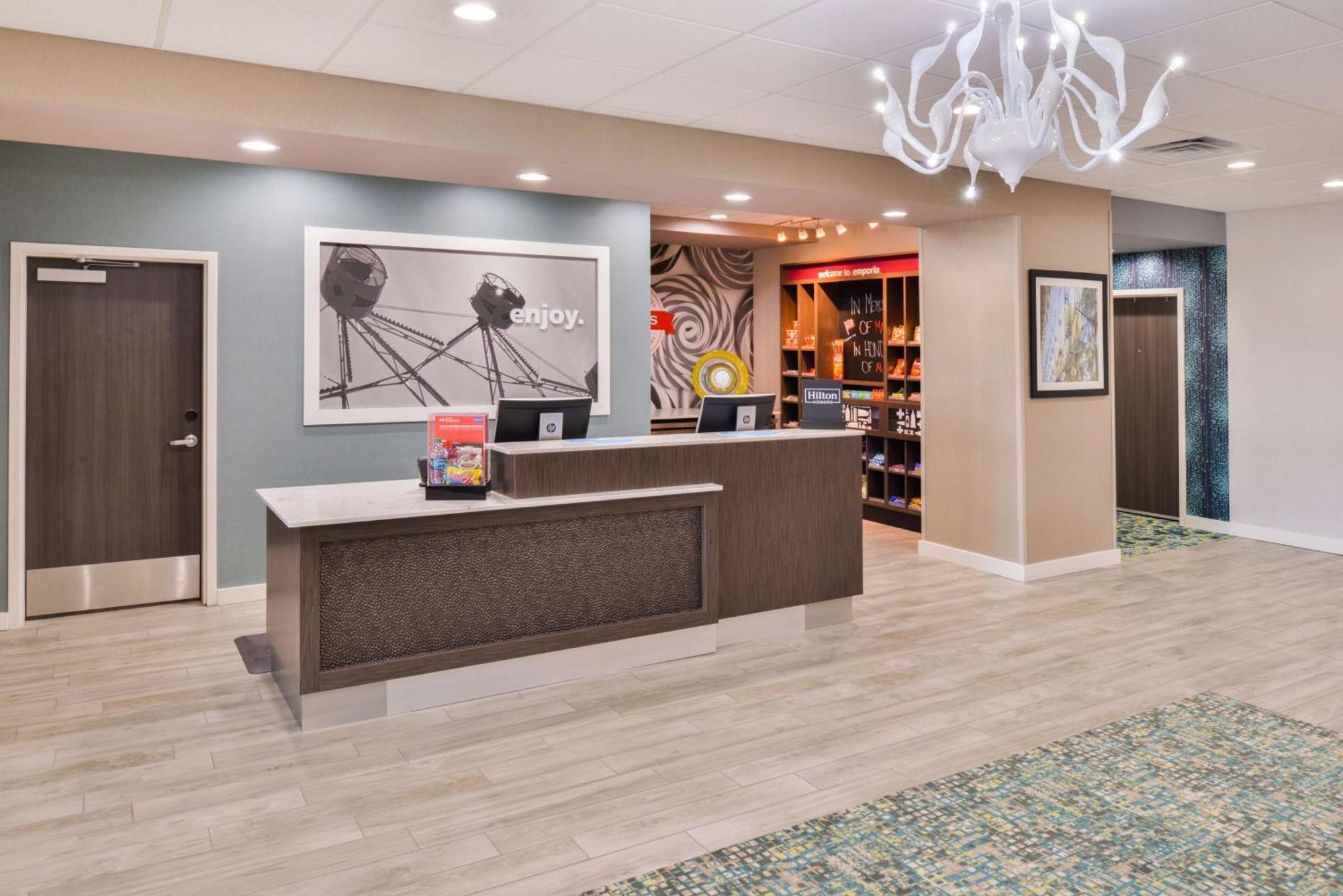 Hampton Inn Emporia, Ks Dış mekan fotoğraf